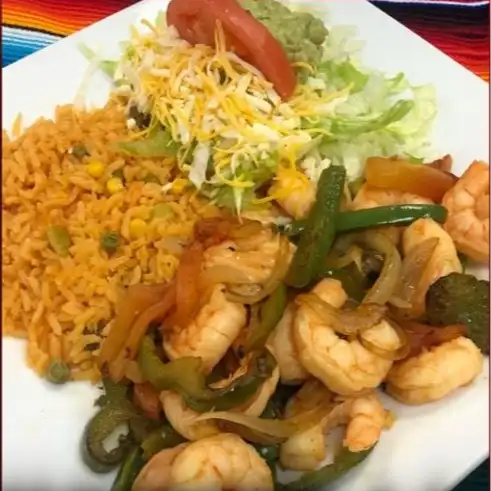 Camarones a La Mexicana.